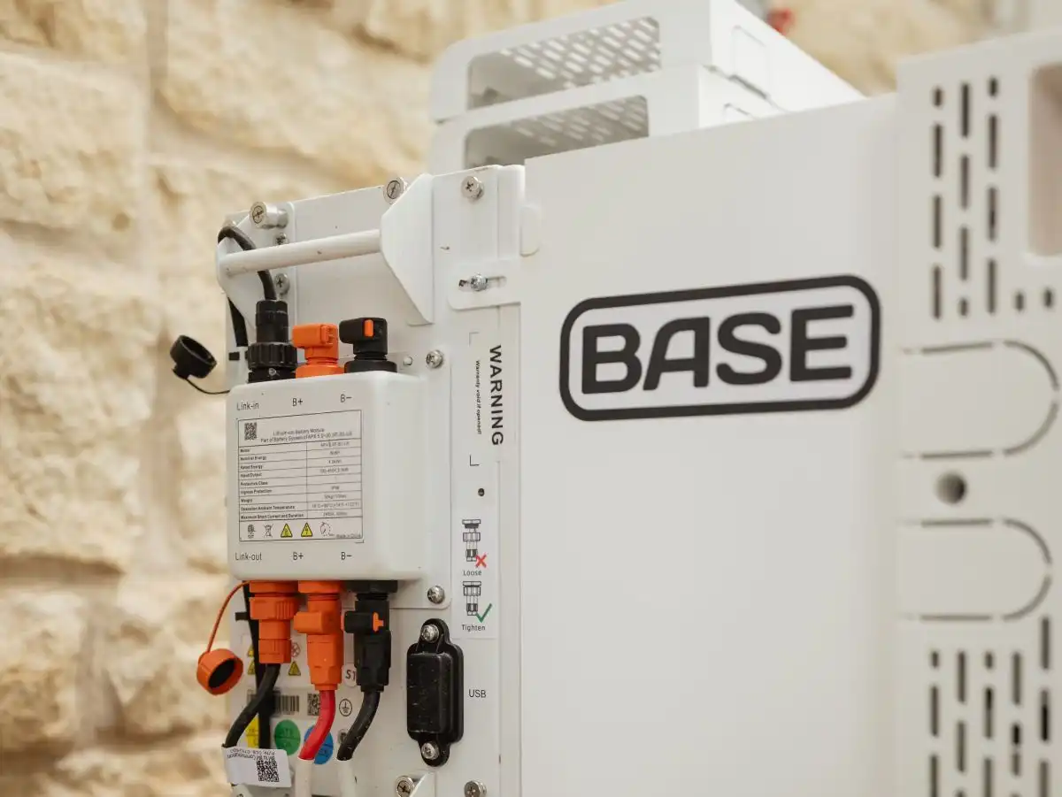 Base Power's Grid-Scale Battery Solution Launches in Illinois, Addressing Grid Strain