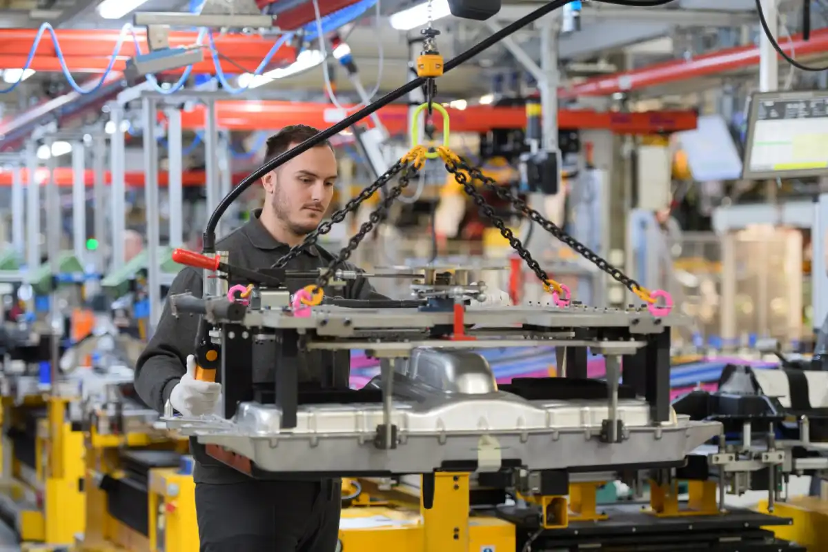 Russian Hackers Linked to $2.5B Jaguar Land Rover Cyberattack