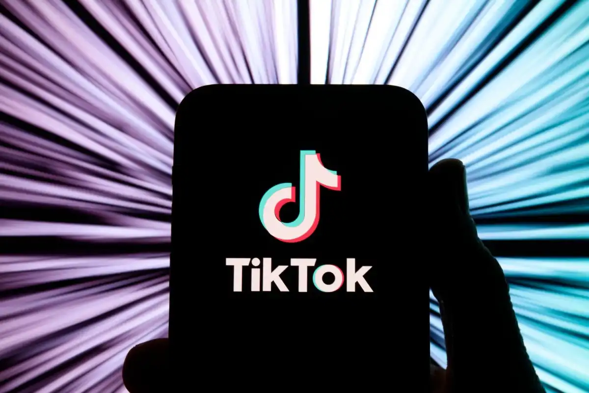 TikTok's Evolution into a Super App: Adding Shopping, Hotel Bookings, and Fintech Services