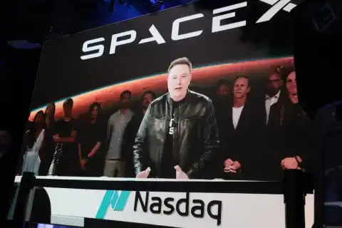 Elon Musk Cleared to Acquire Mesh Optical Technologies for AI Data Centers