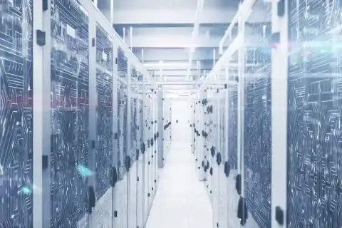 China's Largest Solar Farm Powers Data Center, Boosting Renewable Energy Use