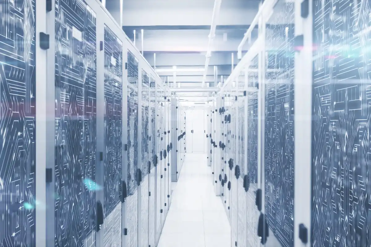 China's Largest Solar Farm Powers Data Center, Boosting Renewable Energy Use